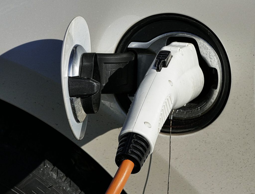 新型液流電池可發電與供氫，電動車與氫燃料車都適用